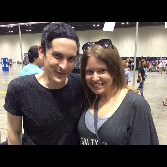 Meet Your Posher Anik - Picture 8 of 8